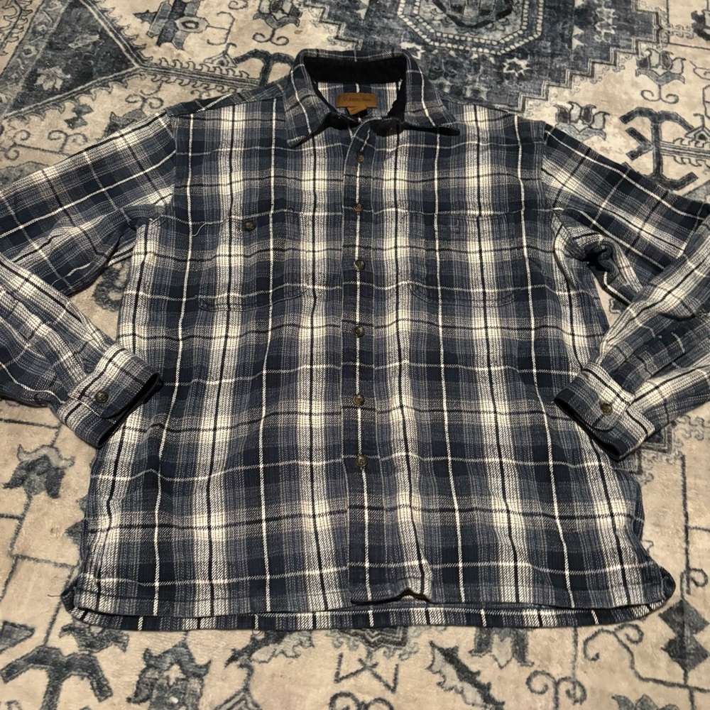 MEN’S ST JOHNS BAY BLUE & WHITE THICK STURDY COLLARED VINTAGE BUTTON UP FLANNEL